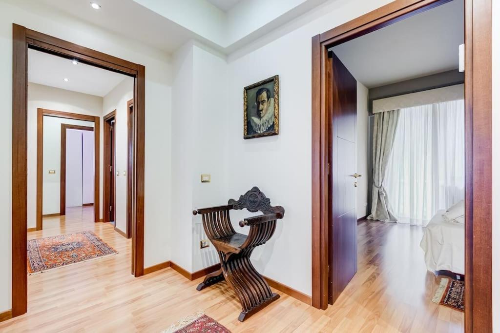 Exclusive Apartment In Eur Lake Rome Exterior photo
