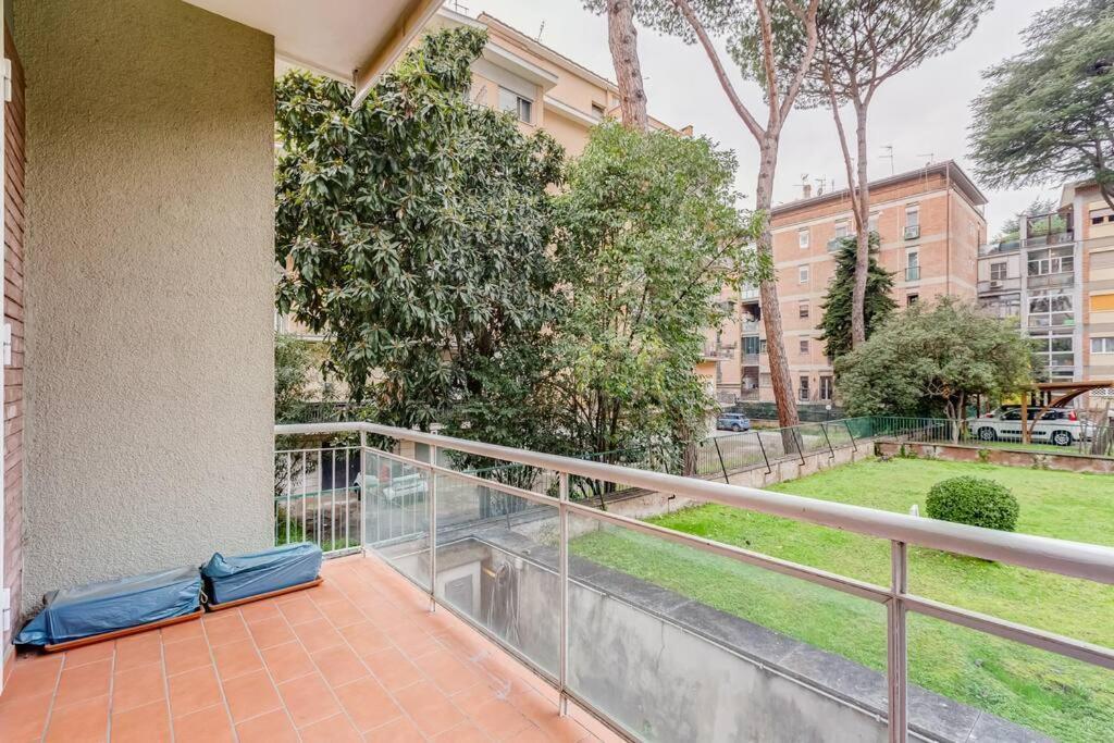 Exclusive Apartment In Eur Lake Rome Exterior photo
